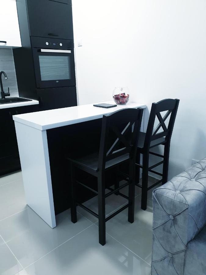 Lux Apartment - Central Place Bar Exterior photo